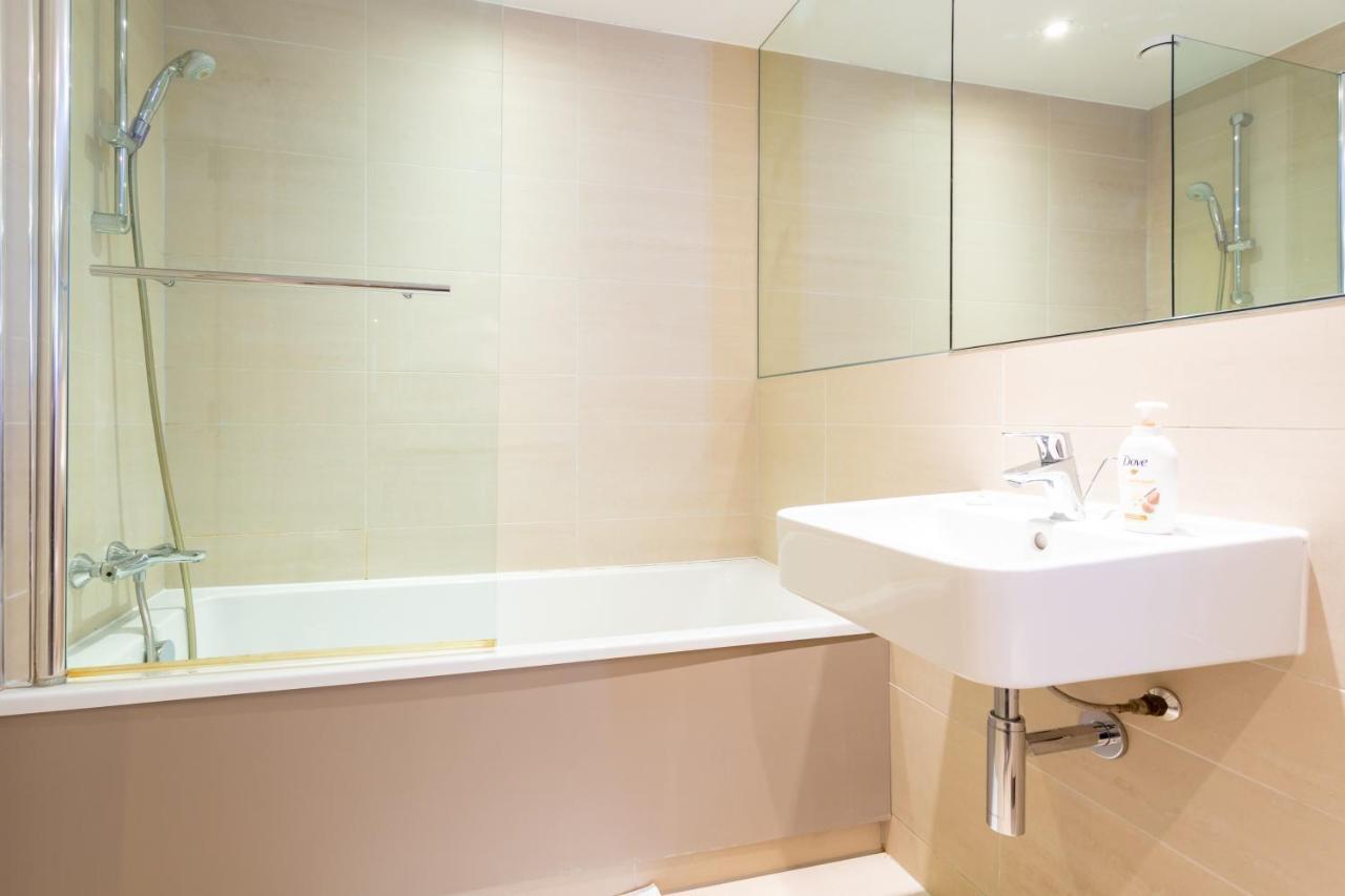 Amazing Modern 2 Bedroom Flat In Greenwich For 4 People Londra Exterior foto
